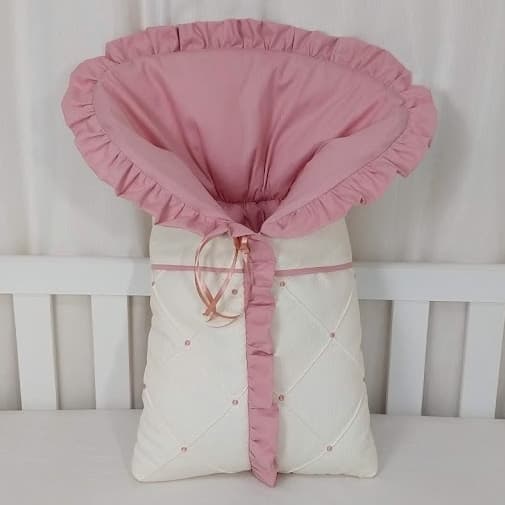 Porta Bebê Saco Dormir Acolchoado com Babado Tecido Pique Palha E Rose