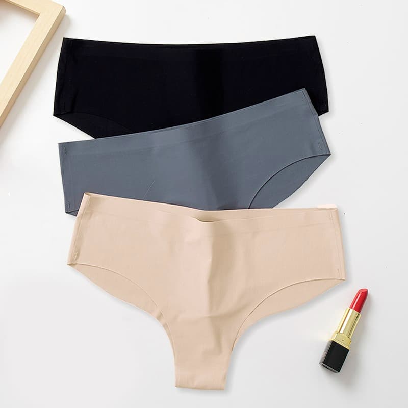 4 Calcinhas Femininas: Conforto Extra com Design Respirável e Sem Costura