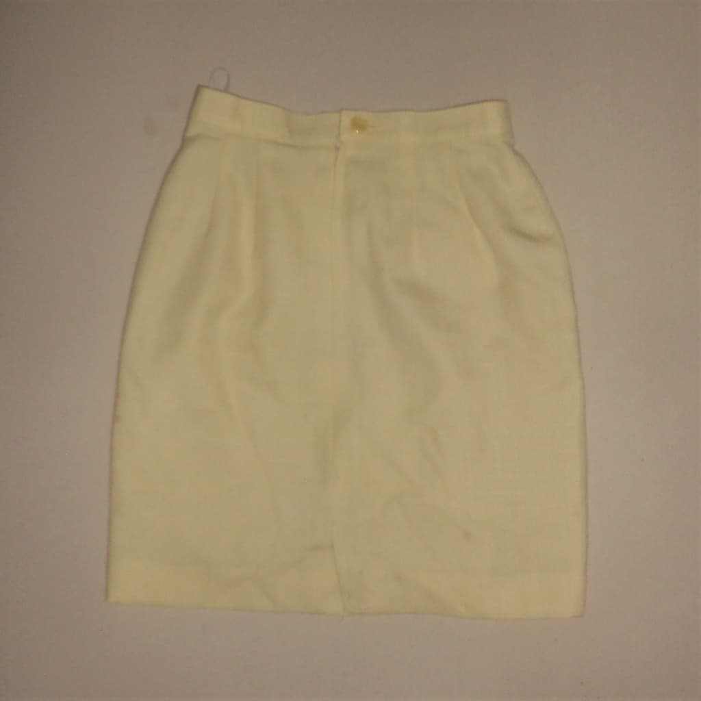 #COMBO - 2 Saias femininas - promoção queima estoque liquidação roupas femininas brecho bazar adulto e infantil !
