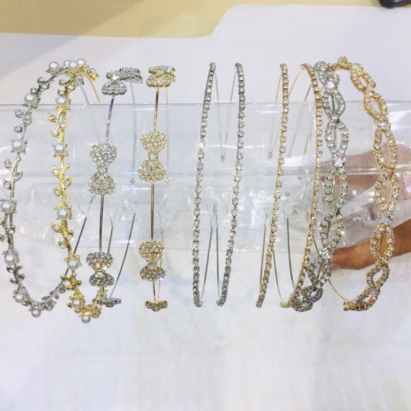 Tiara Fashion Com Cristal De Strass Dourado / Prateado / Acessório De Cabeça