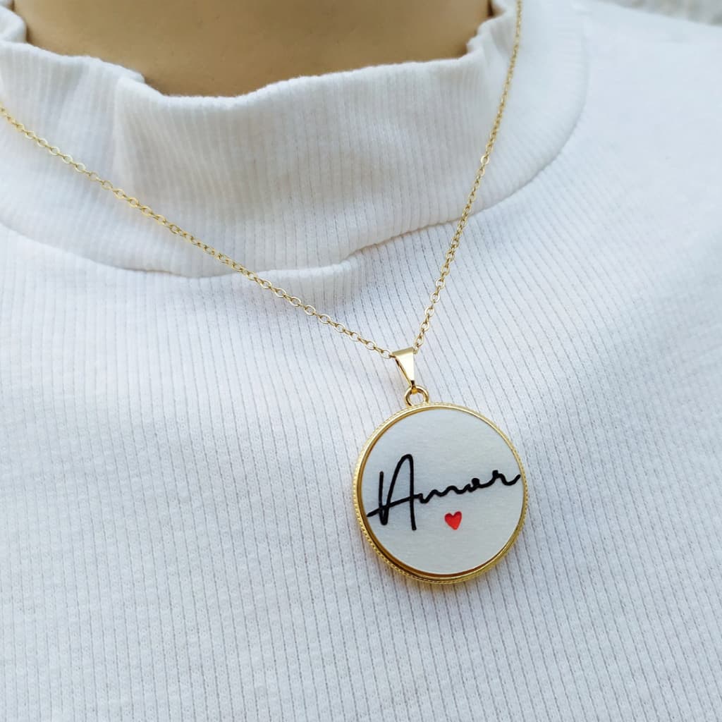 Colar Feminino Madrepérola Folheado Banhado a Ouro Presente Esposa Namorada