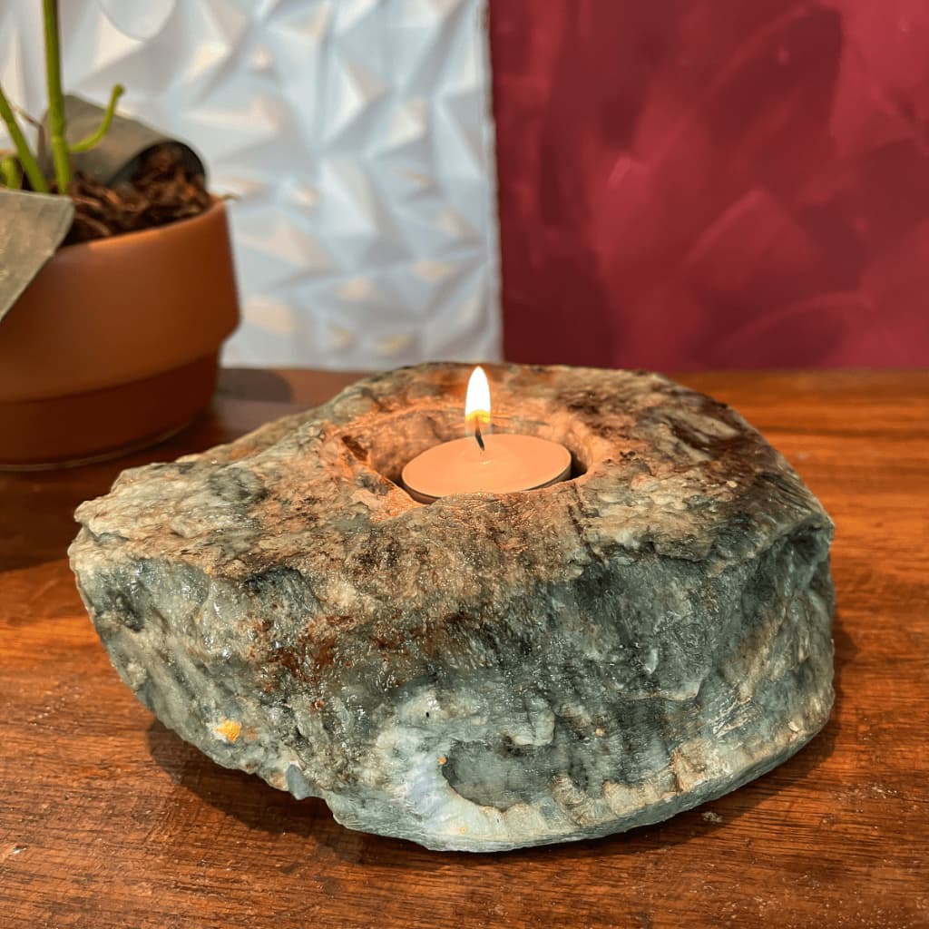 Porta vela em pedra natural esteatita agulha ou malacageta
