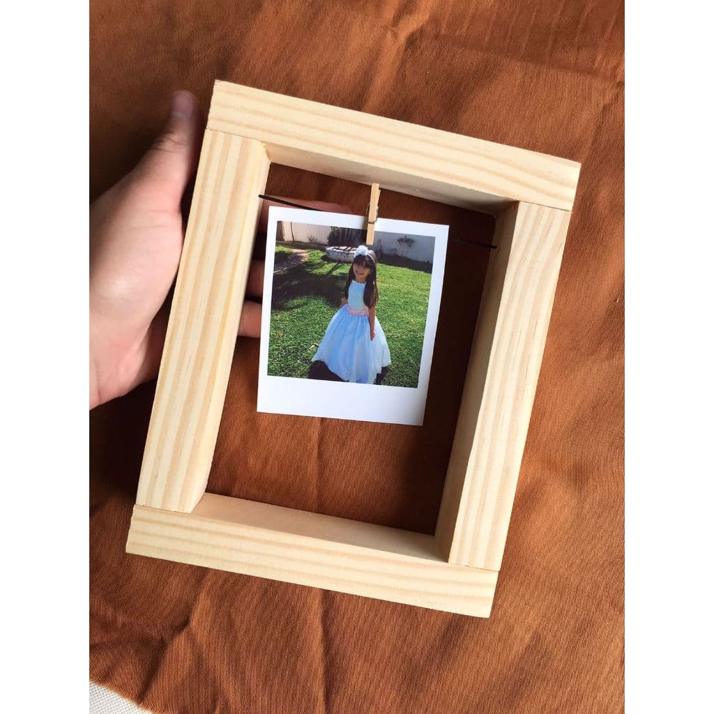 kit com 60 porta retrato rústicos vazados  estilo varal de pinus com prendedor madeira pinus.