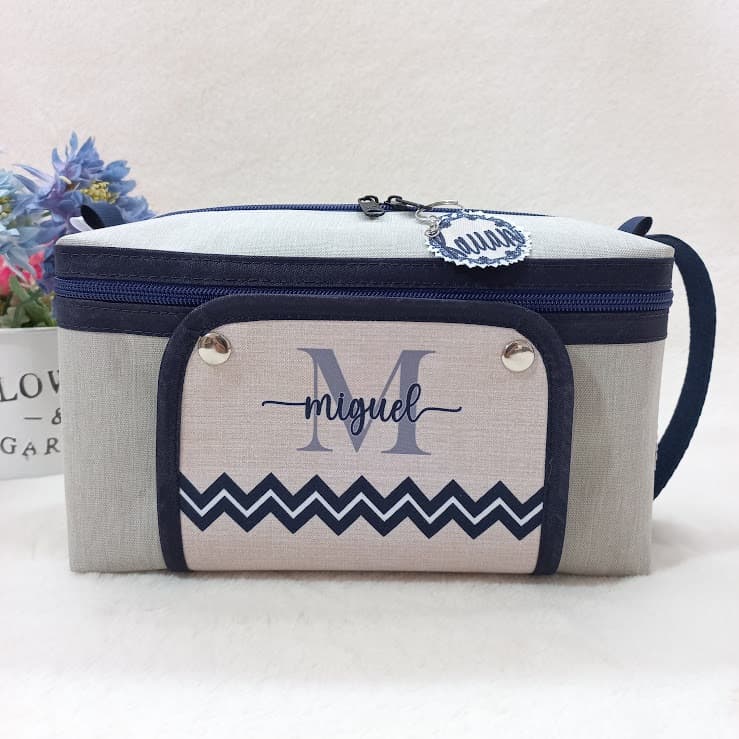 Nécessaire Porta Fraldas - Bolsa Troca do bebê - Troca Segura  - Detalhe em Chevron