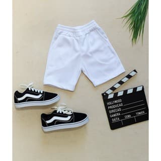 Bermuda Infantil Masculina Lisa com bolso Versátil.(Escola passeio dia a dia) 1 a 12 Anos.