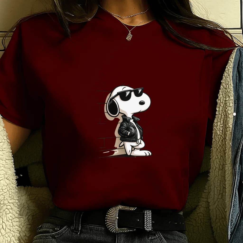 Camiseta Feminina Estilosa Confortável Estampa Única Snoopy De Algodão