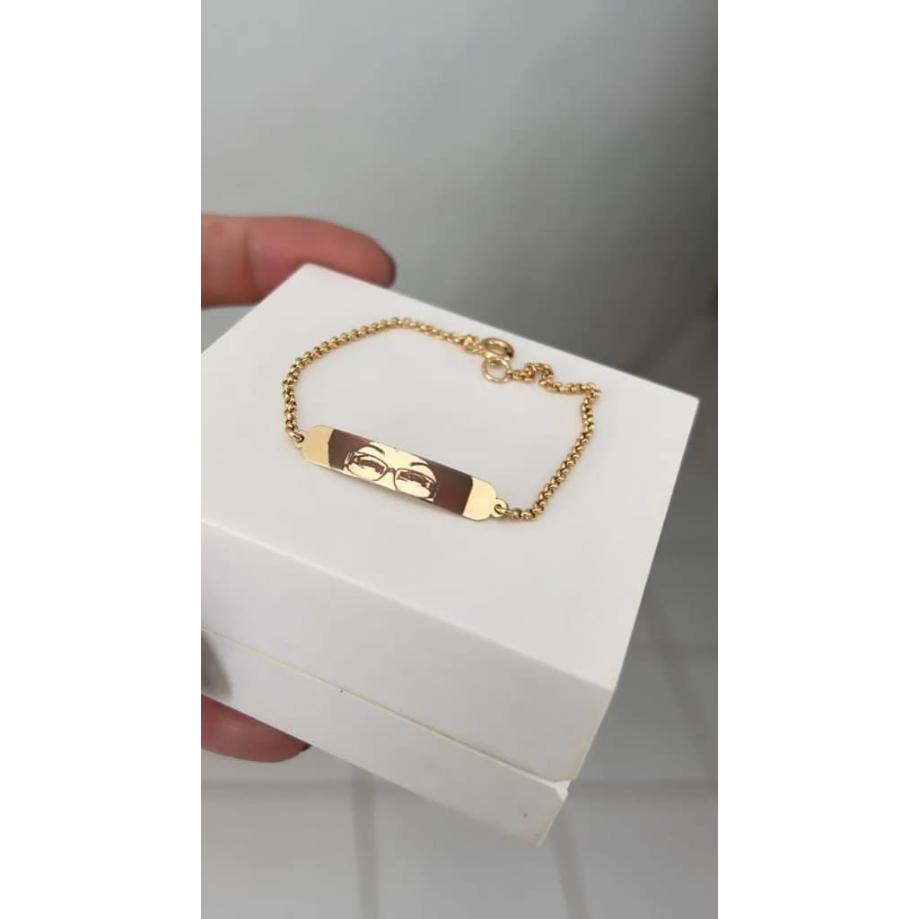 Pulseira Chapinha Personalizada Foto Laser em Banho de Ouro