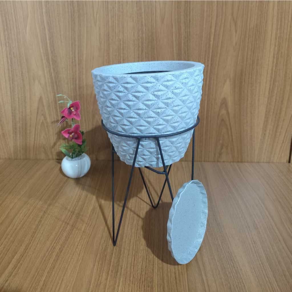 Vaso Polietileno Diamante 20X23 C/PRATO COLETOR + SUPORTE PARA VASO