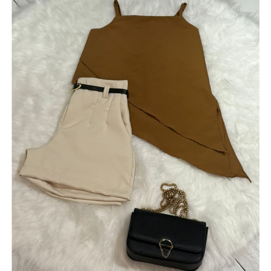 Conjunto Feminino Elegante – Short Alfaiataria com Cinto de brinde + Blusa Assimétrica