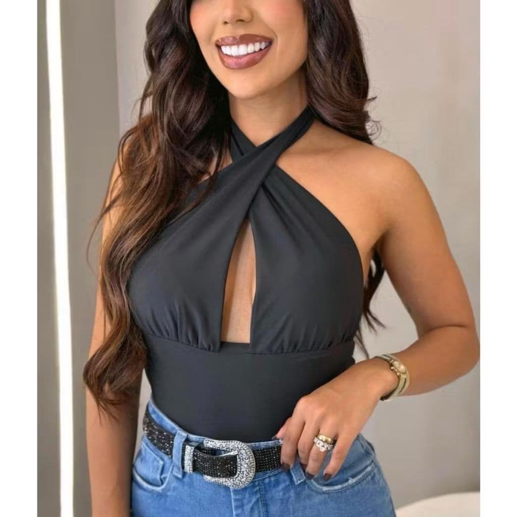 Blusa Cropped Multi Formas com Amarração no Pescoço Estilosa