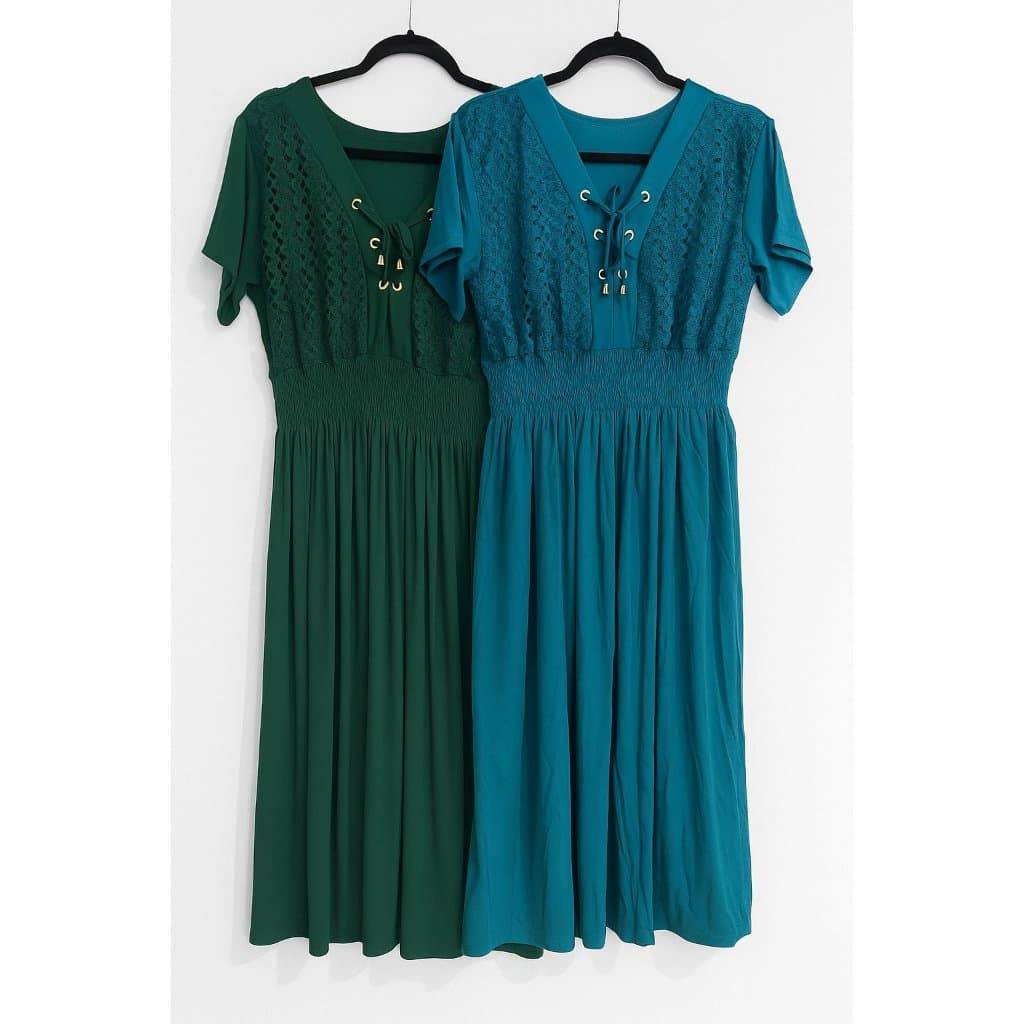 Vestido Feminino Midi Tecido Viscose com Renda e Amarração no Decote Manga Curta Confortável Elegante