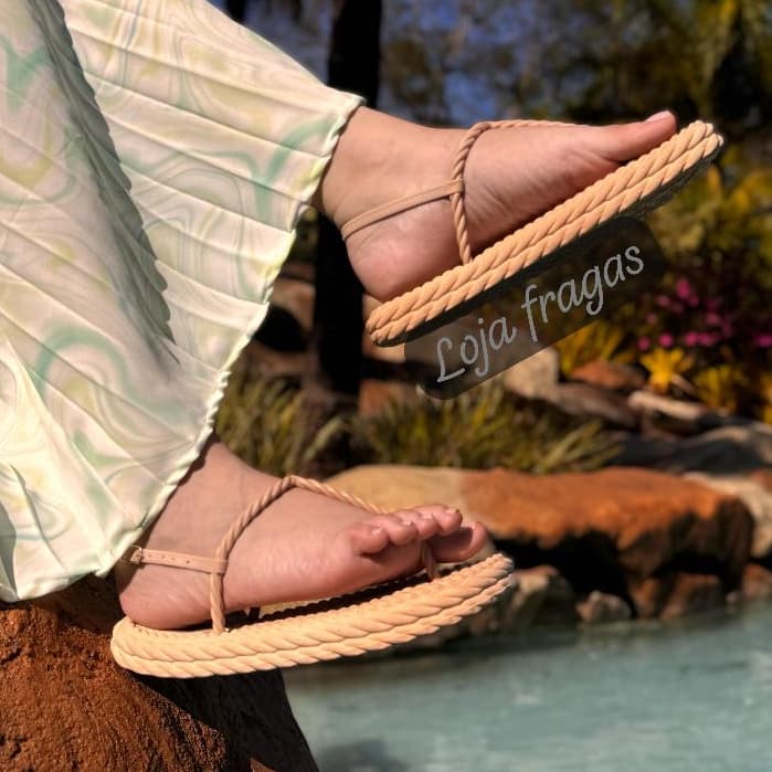 lançamento papete trançado chinelo estilo Nuvem Feminino sandália EVA 3 Tranças Plataforma Ortopédico Macio Confortável