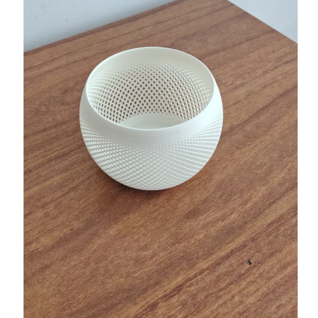Vaso de Centro de Mesa Perfurado – Discreto e Charmoso 🌸✨