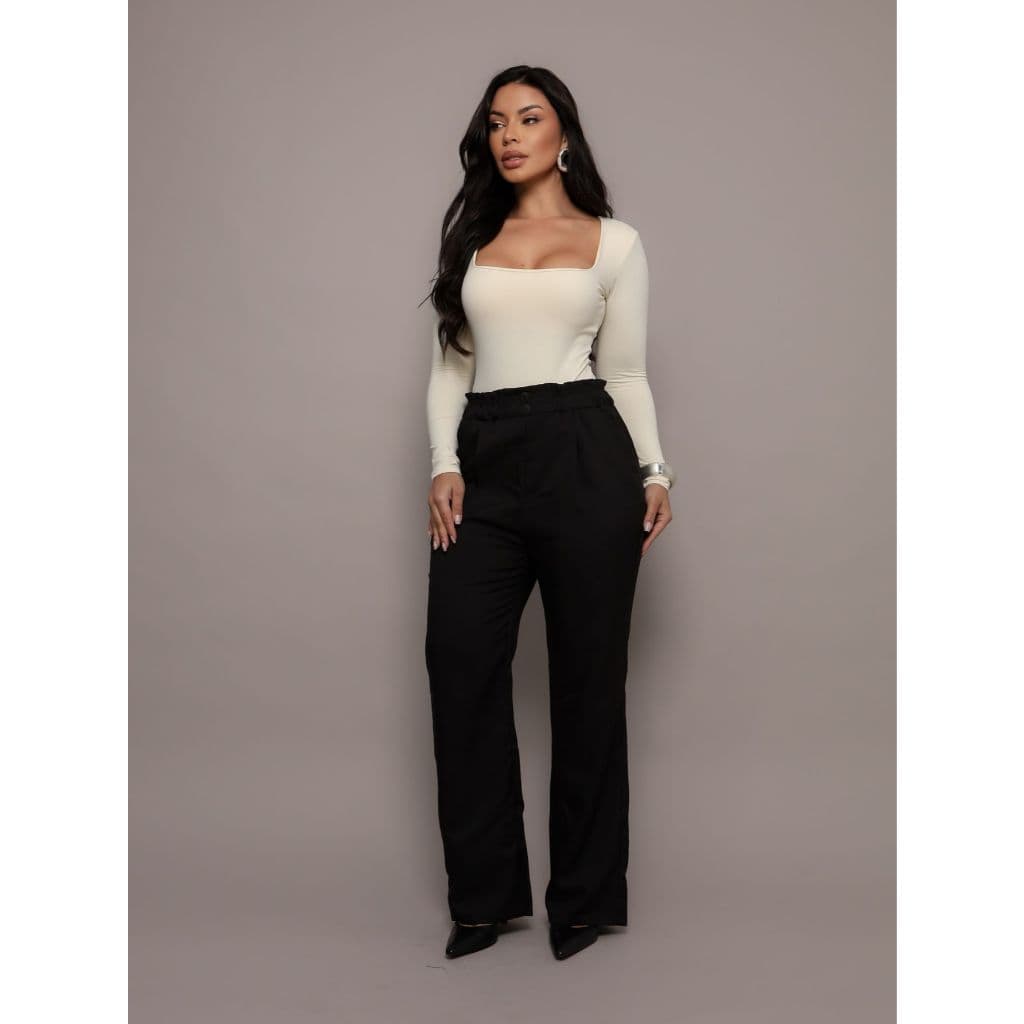 Calça Flare Feminina Com Elástico E Botões Na Cintura Básica