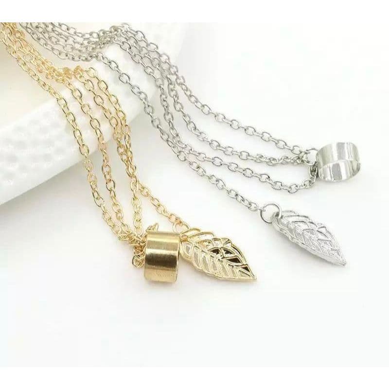Brinco Ear Hook Transversal Único com Pingente de Pena | Dourado ou Prata | Elegante e Moderno