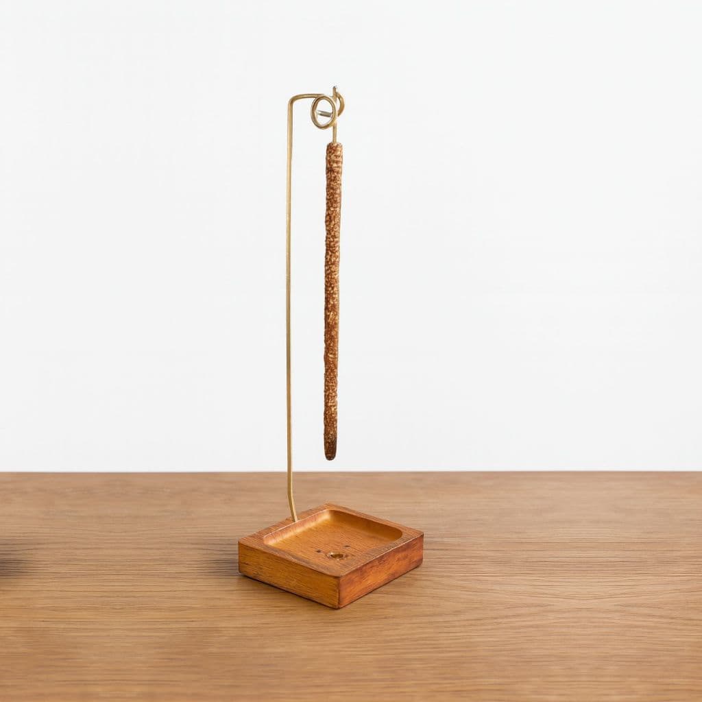 Incensário Invertido Retangular | Super elegante em madeira nobre, feito à mão, fácil de limpar |