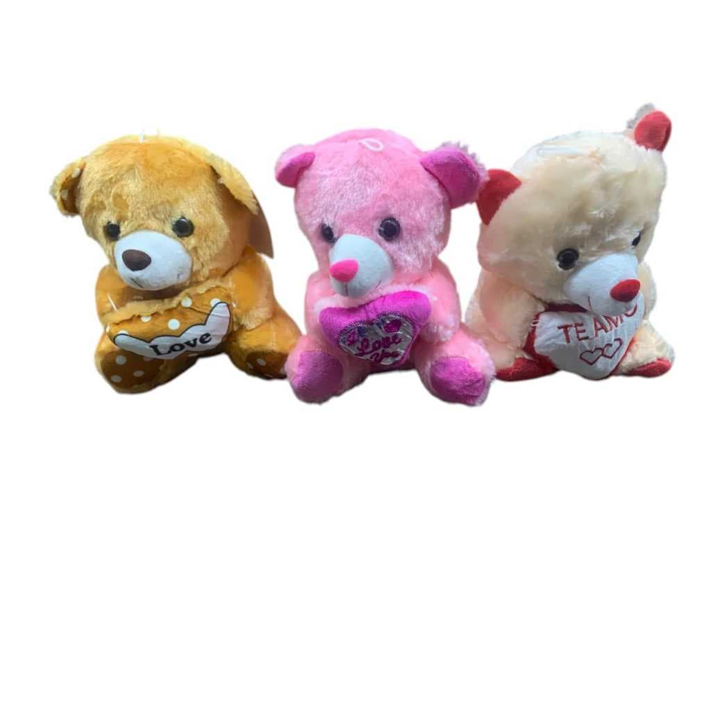 Urso de pelúcia Love com coração 20cm