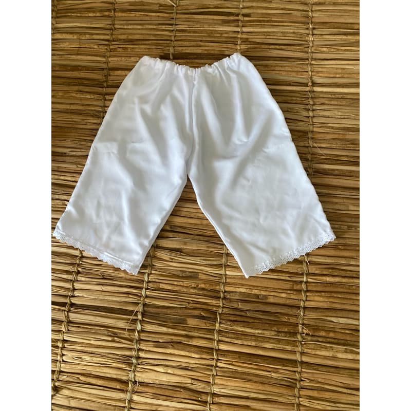 Calçolu, calçolin,  bermuda, calça umbanda, candomblé, roupa religiosa, roupa de santo branco com bordado inglês
