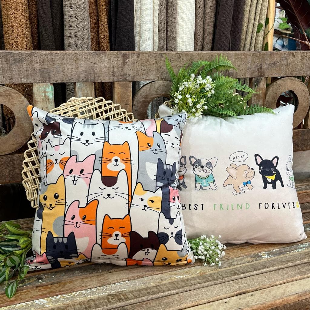 Capas para Almofadas 45cmx45cm Kit 2 Unidades Decorativas em Veludo com Pet Cachorros para Sofá e Cama