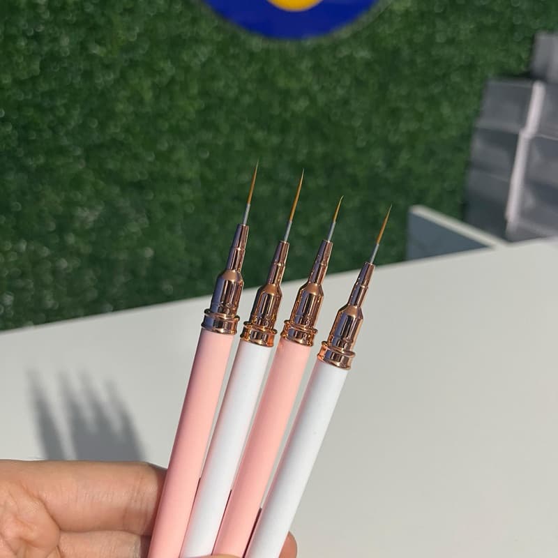 Pincel Line para Francesinha – Esmalte em Gel / Nail Art