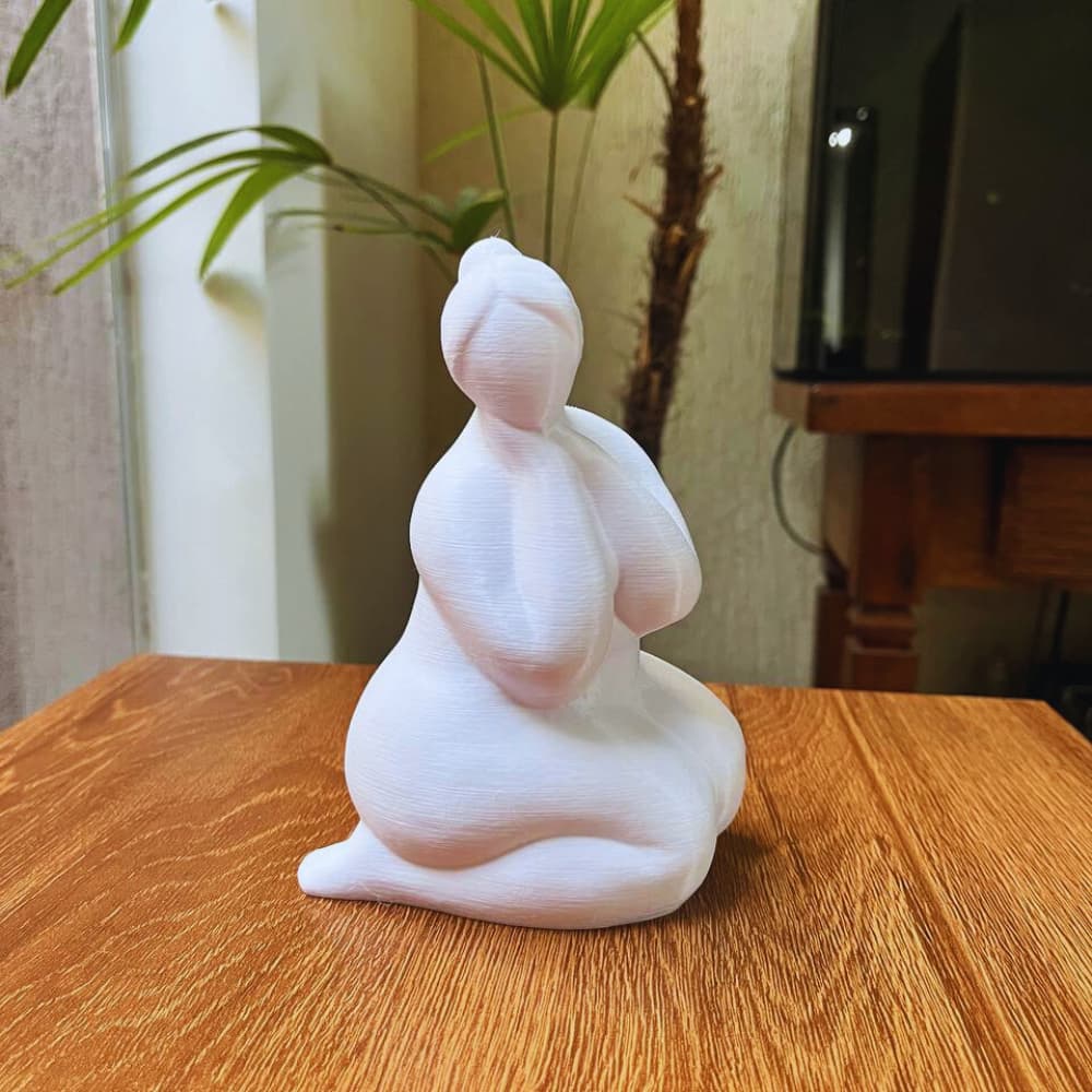 Estatueta Mulher Curvilínea Decorativa Decoração Sala Quarto