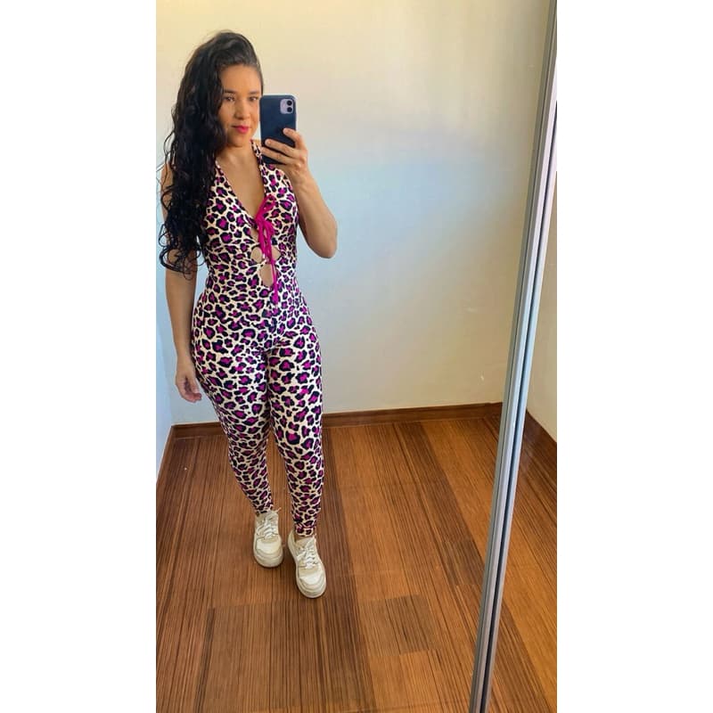 macacão empina bumbum