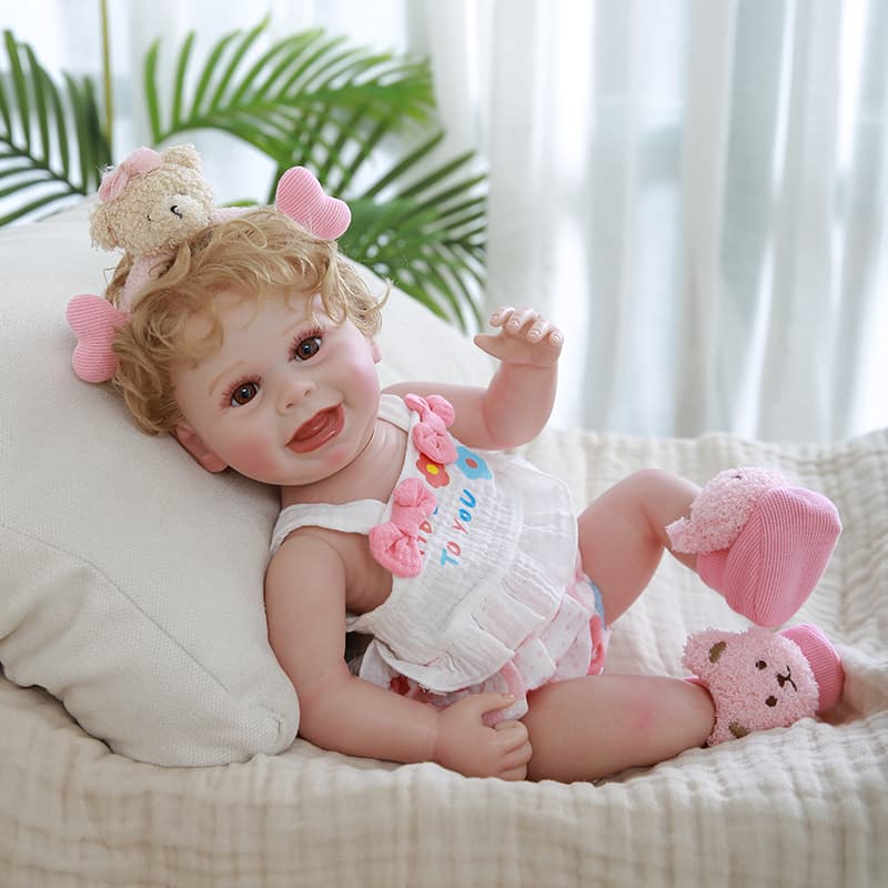 boneca bebê reborn silicone menina realista pintada 48 cm