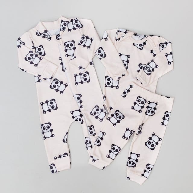 Kit 3 Peças Bebê Suedine Panda Off Unissex Antialérgico 100% Algodão Body Calça e Macacão Longo