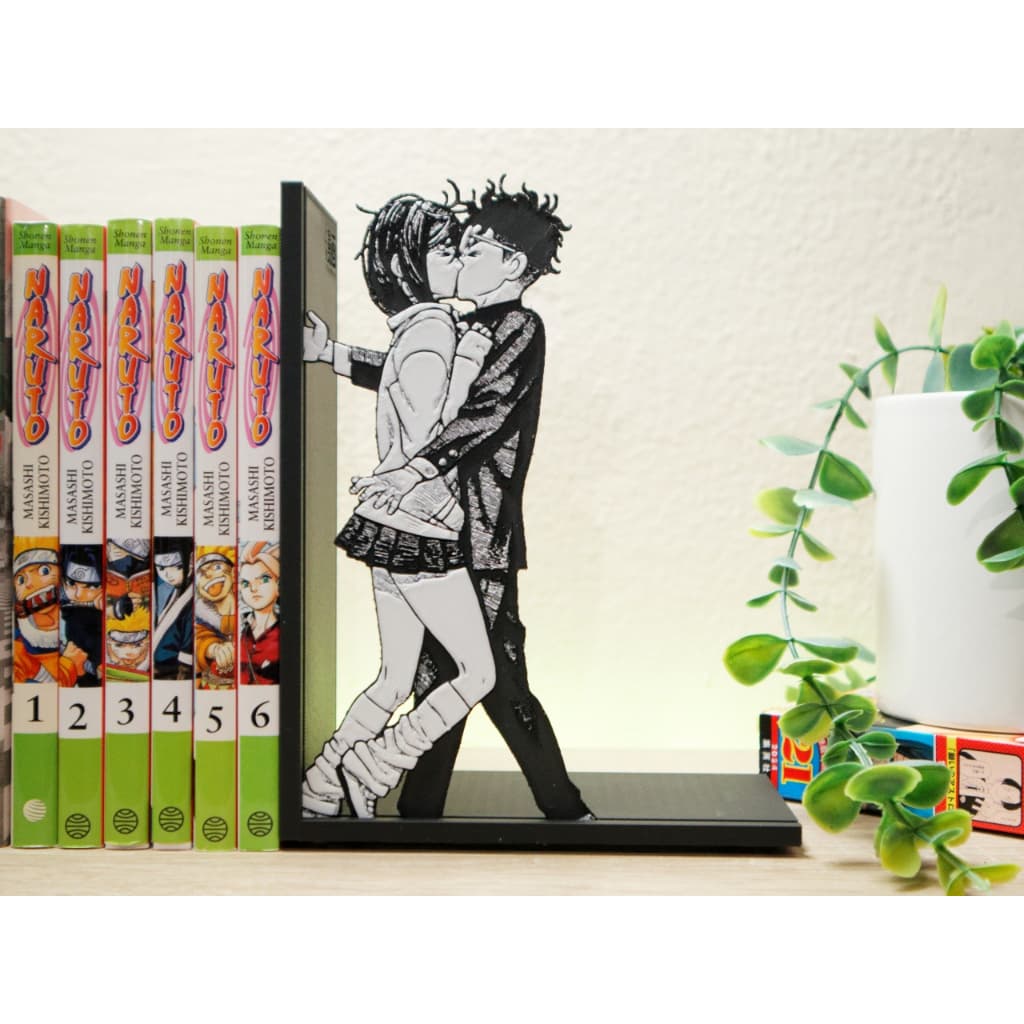 Apoio de Livros e Mangás Dandadan – Suporte de Estante
