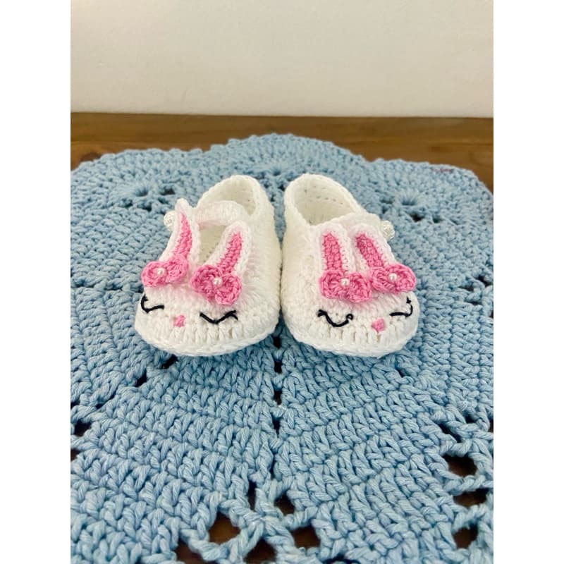 Sapatinho de Crochê para Bebê Coelhinho