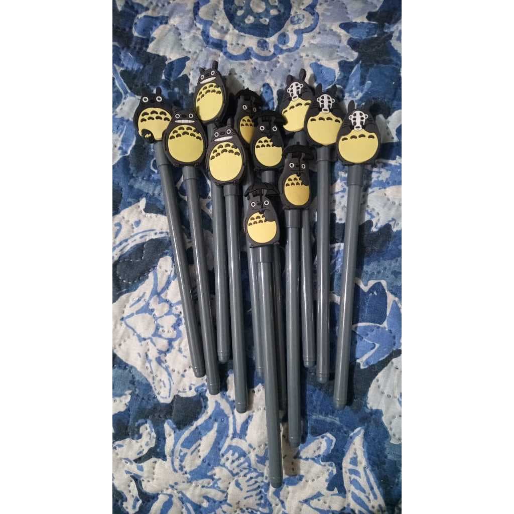 Caneta Meu Amigo Totoro tinta preta
