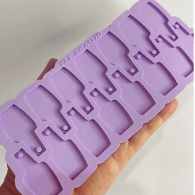 Molde de silicone 15 mini esmaltes  chaveiro decoração