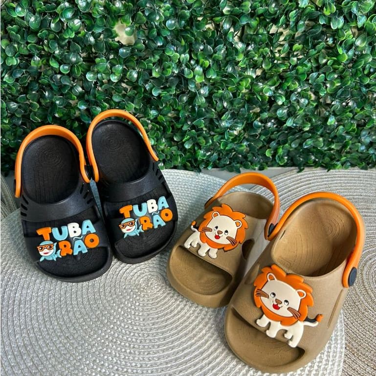 Combo Infantil Menino - Chinelo Nuvem Leãozinho + Sandália Papete Tubarão - Kit Calçado Menino