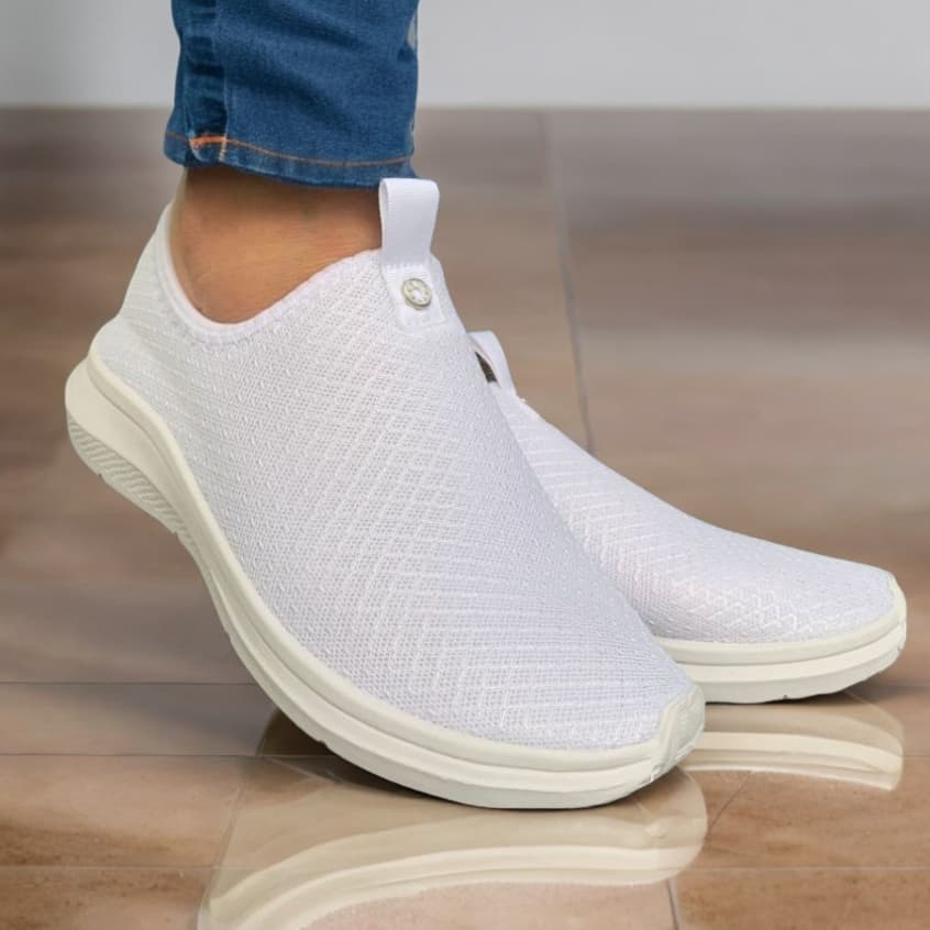Sapato Feminino Calça Facil com Strass-Tenis Feminino Caminha Academia Dia a Dia Leve e Confortável