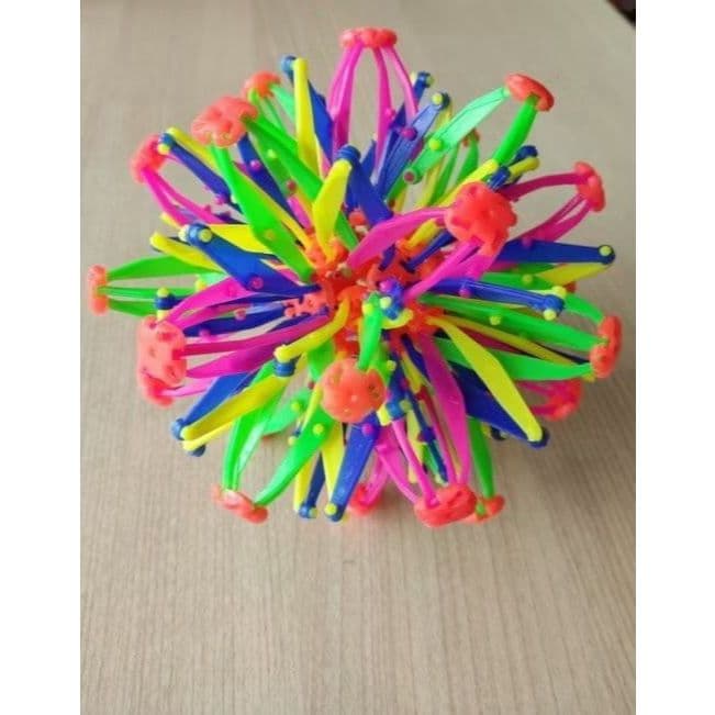 Brinquedo Menino Menina Bola Maluca Divertida Expansível Abre E Fecha Ao Lançar