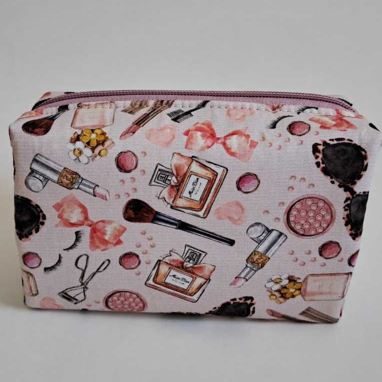 Necessaire Box,  Organizador de Maquiagem, Viagem, Skincare, forro impermeável - handmade