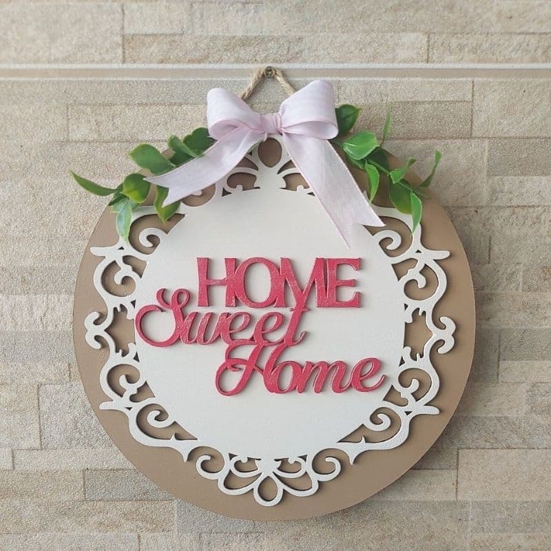 Placa decorativa Redonda "Home Sweet Home " Rosa, com corda pra pendurar