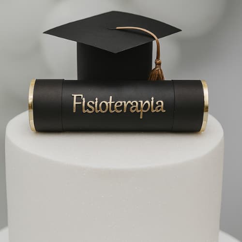 Topo de Bolo Formatura Personalizado | Nome ou Curso | Capelo + Canudo Dourado| Prata | Direito, Medicina, Fisioterapia.