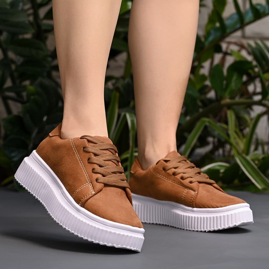 Tênis Feminino Casual Camurça Liso Plataforma Alta Cano Baixo Macio E Confortável