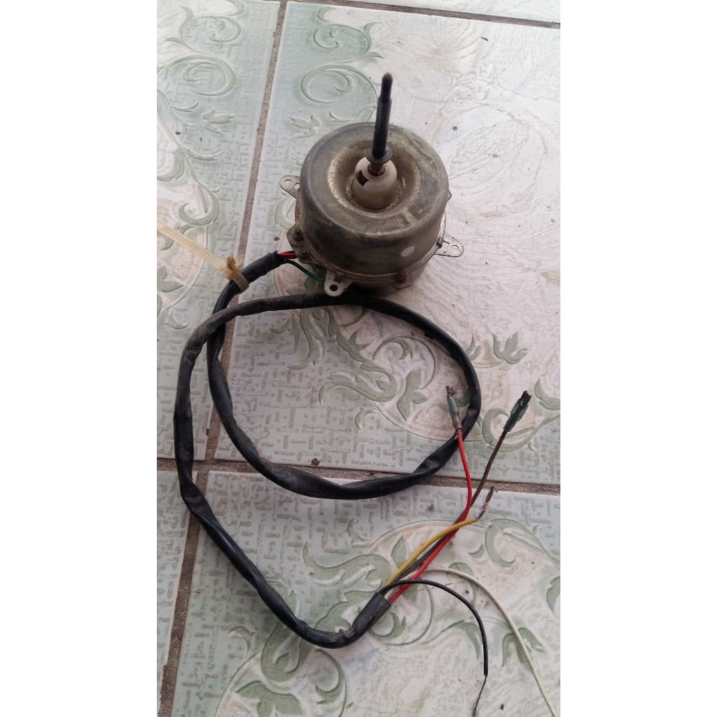 Motor Ventilador Condensadora Ar-Condicionado FW25P (YDK25-6E) 220V