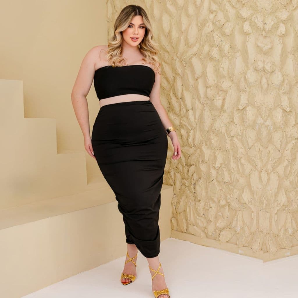 Conjunto Feminino Plus Size Saia Midi com Top Crooped em Suplex Elegante e Casual para Festas Baladas Eventos a Noite