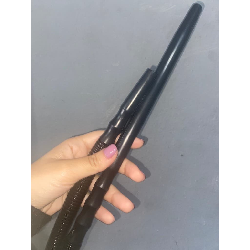 Mangueira de conduíte na cor preta