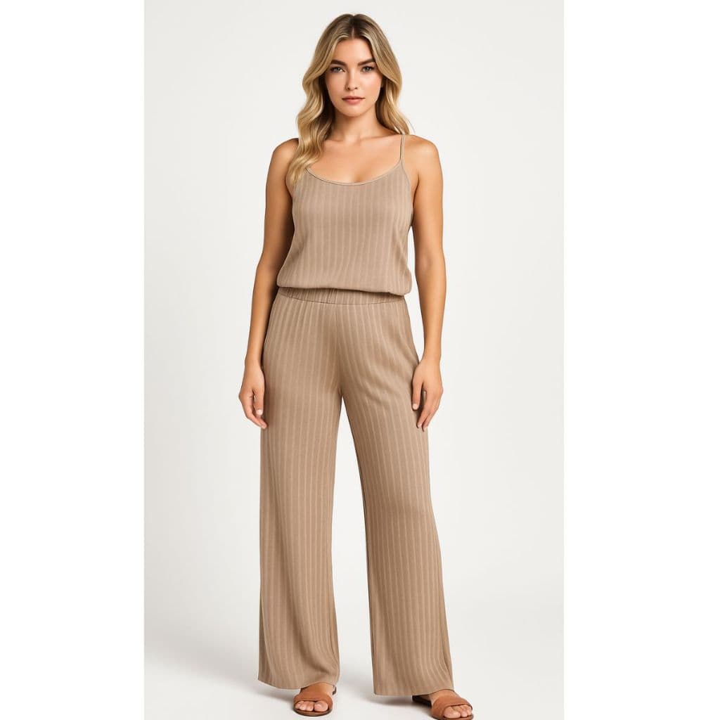 Conjunto Canelado Regata de Alça e Calça Pantalona Bege Nude Tendência Direto de Fábrica