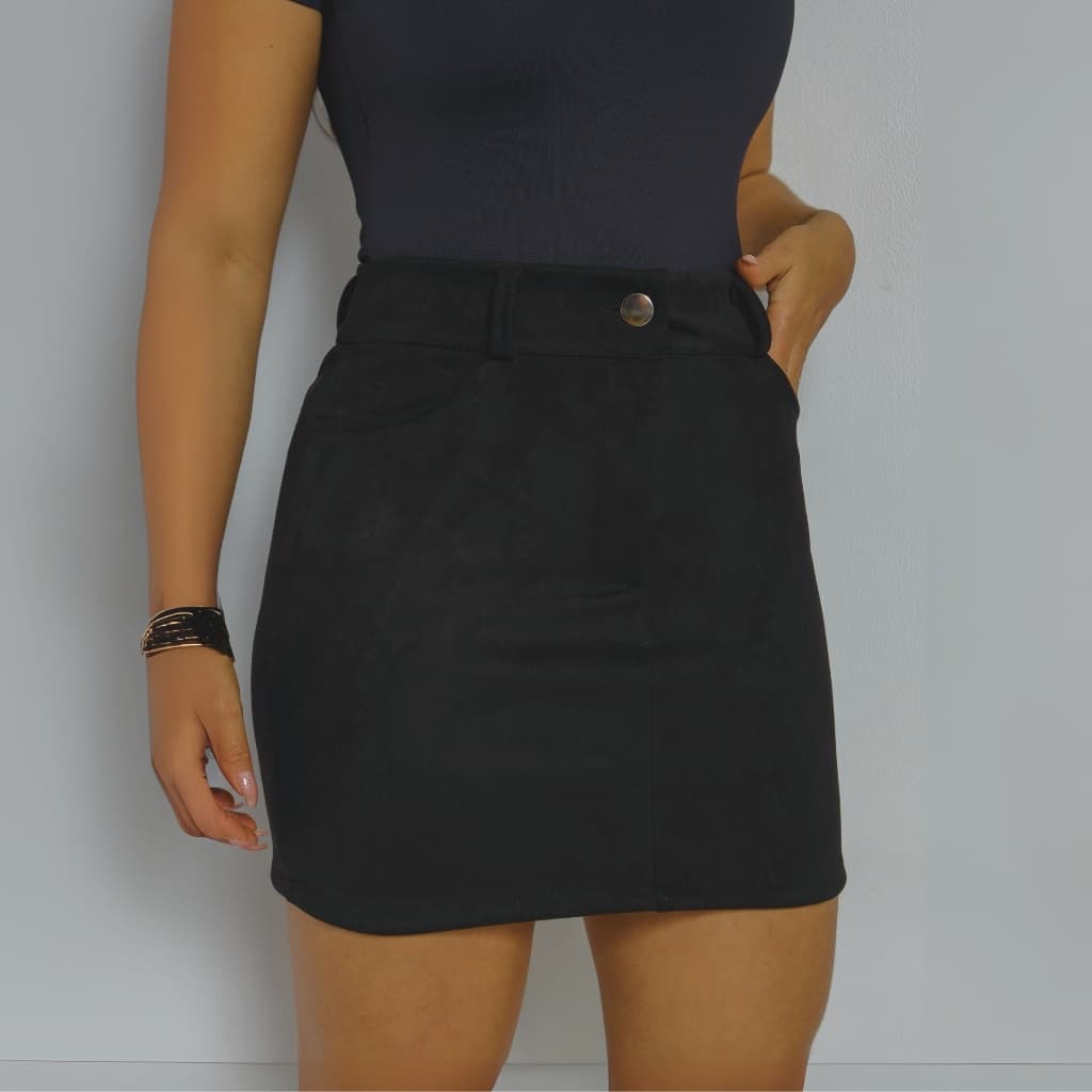 Saia Suede Feminina Reta com Bolsos Cintura Alta Look Balada