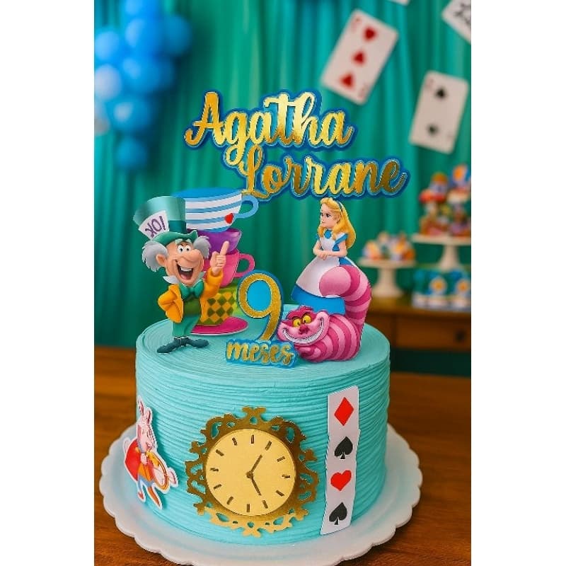 topo de bolo Alice no país das maravilhas com camada dourada