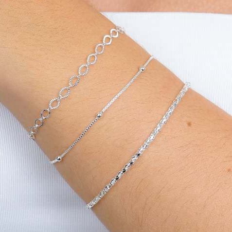 Kit 3 Pulseiras Femininas Folheadas Prata 925 Delicadas Modernas Acessórios Elegantes