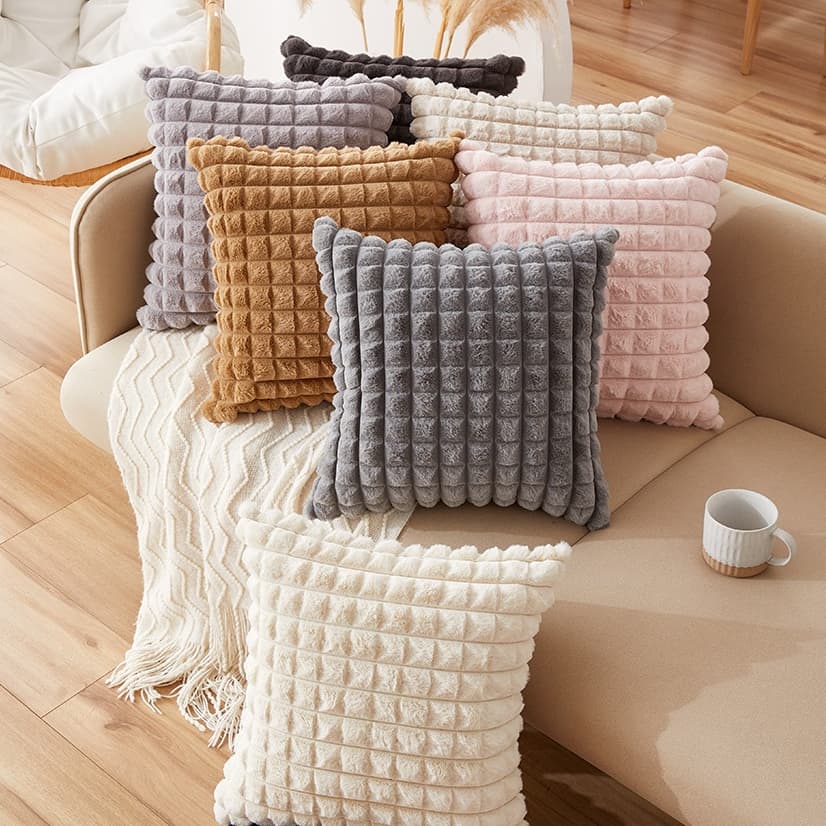Capa de Almofada Quadriculada Relevo 3D Pelo de Coelho Pelúcia Confortável Soft Plush
