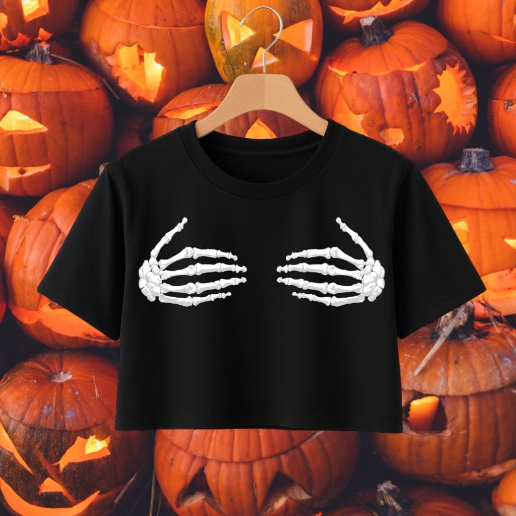 Cropped Baby Tee Tema Halloween Filme Terror Esqueleto Seios Estampa Divertida Irônica Fantasia 100% Algodão