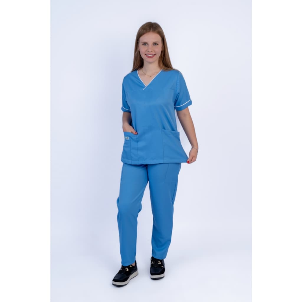 Conjunto Scrub Feminino Transpassado Gabardine — Blusa V com 2 bolsos + Calça Cargo — PP ao XG