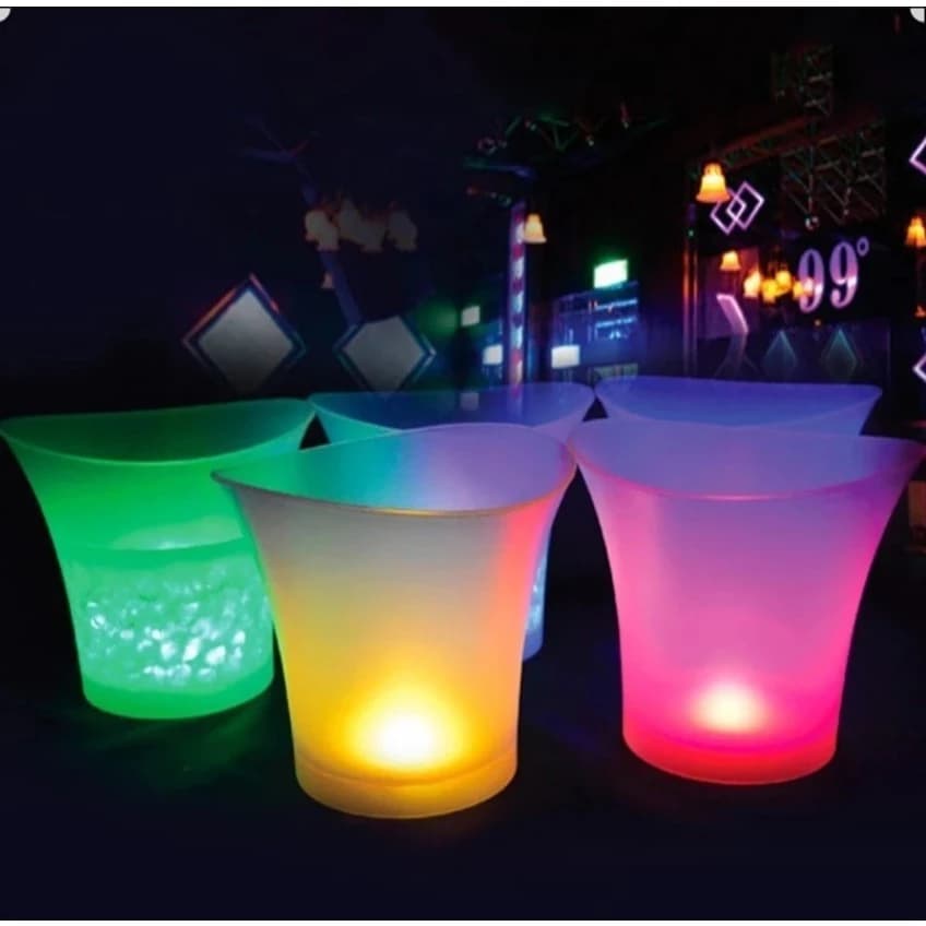 Balde para Bebidas Cervejas Vinho, com Led e Caixa de Som. Porta Gelo, Água